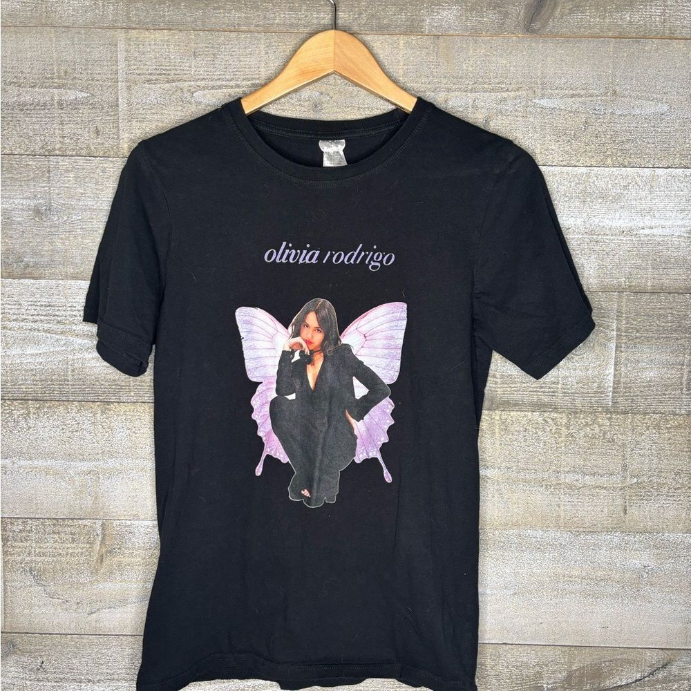 Olivia Rodrigo small butterfly Y2k style concert t shirt